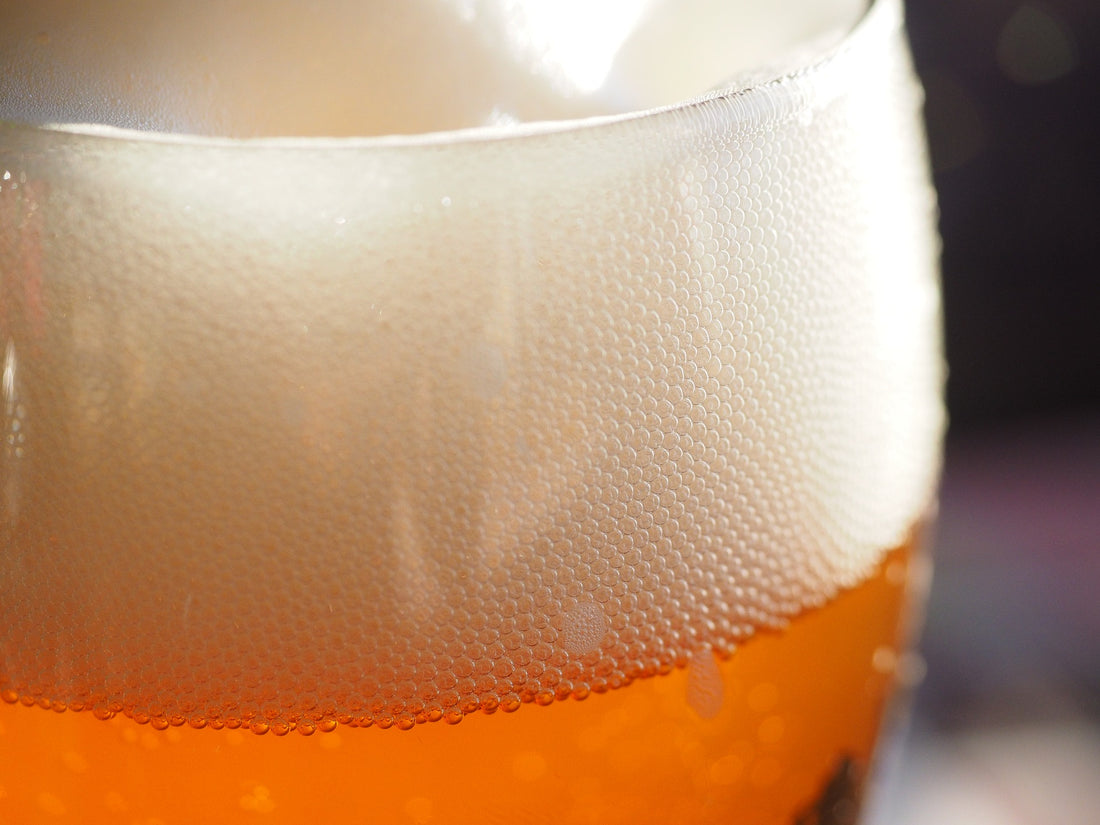 What happens when cold beer warms up and is cooled again?